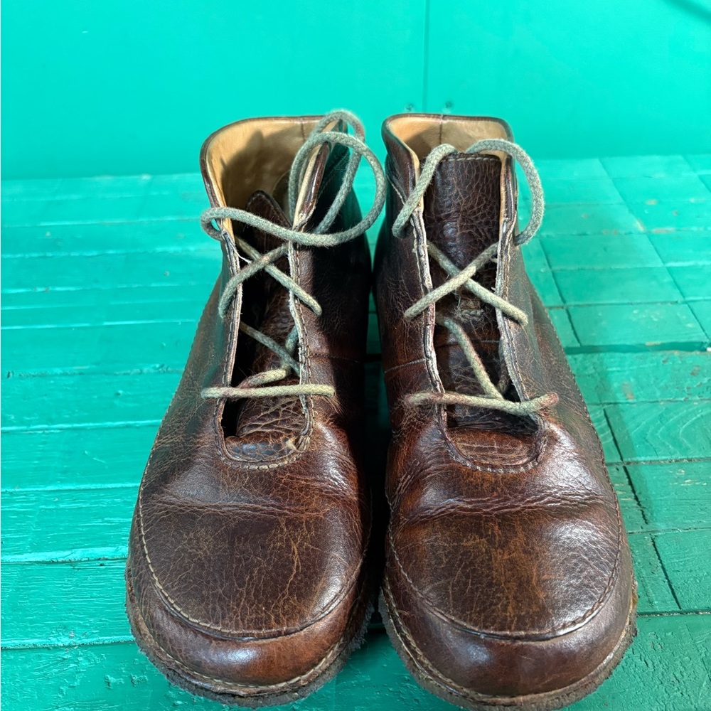 Men's Rustic Brown Leather Chukka Boots